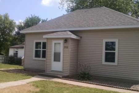 image of donated single family home in Redwood Falls MN