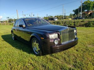 2006 Rolls-Royce Phantom, side view