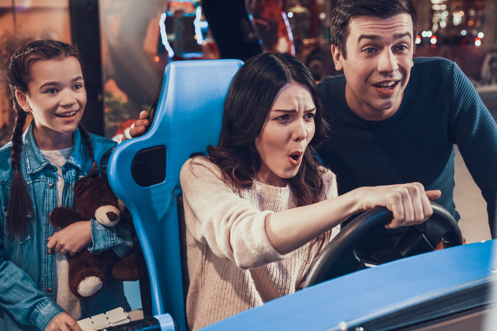 car arcade games family plays