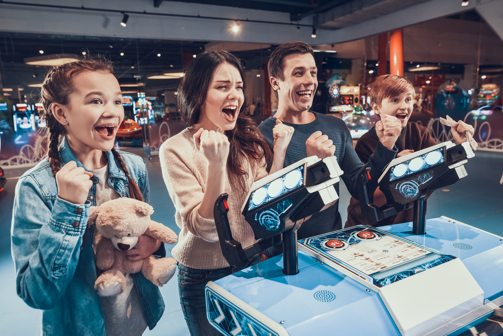 family fist pumps car arcade games